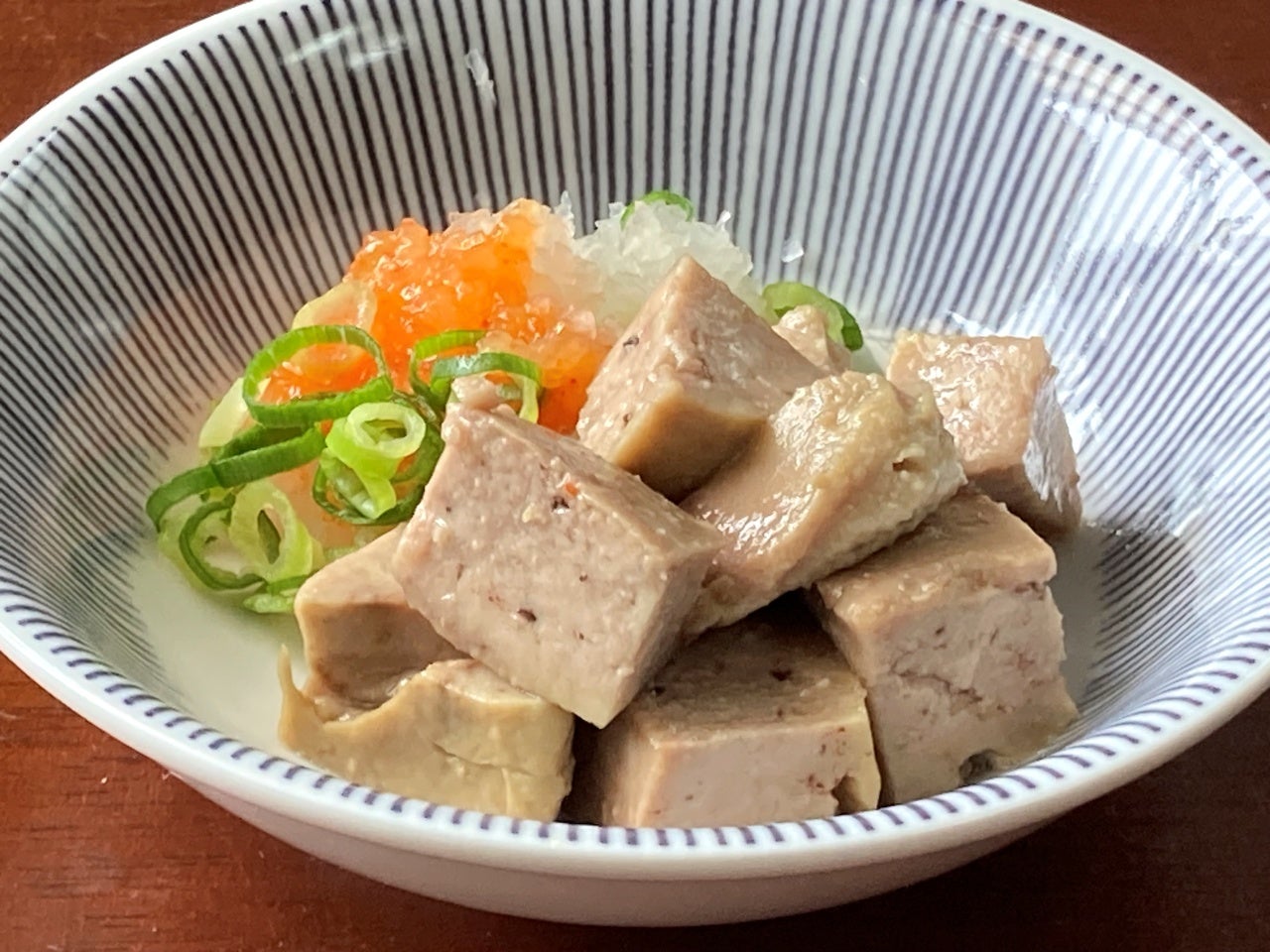 豚骨ラーメン スープ 新うまか味ラーメン業務用1kg  クリーミーな味わいの豚骨スープ とんこつ トンコツ 豚骨スープ らーめん ラーメン ラーメンスープの素 スープの素 即席スープ 即席 博多風 インスタント イベント 自治会 お店 文化祭 学園祭 お店 業務用食品 食品