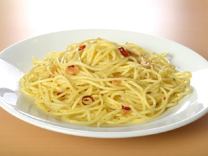 スパゲティ・ペペロンチーノ〈オリベート〉 1食