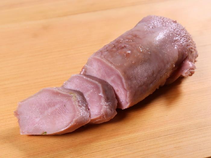 まるごと豚タン（低温調理） 1kg