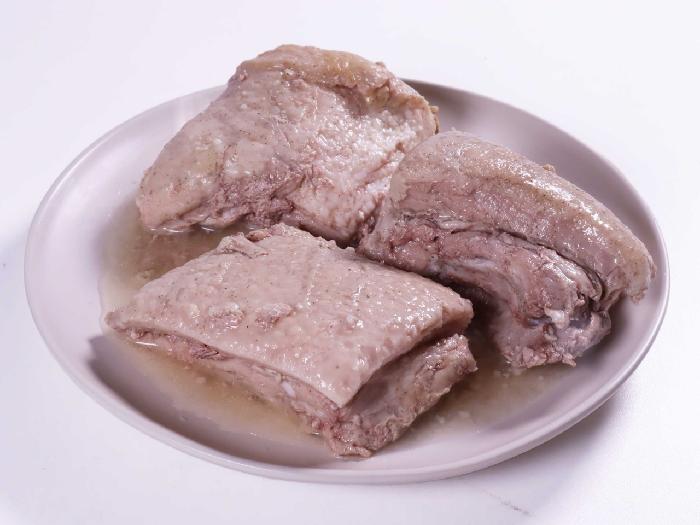 煮込み用ポーク（下茹で済） 1kg