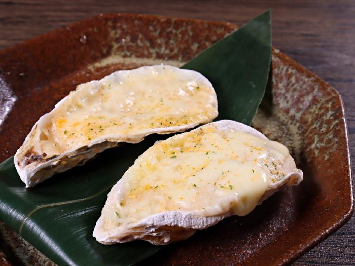 たっぷりチーズの殻付かきグラタン 10個