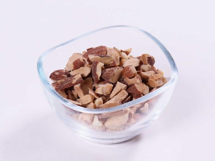 ローストアーモンド(皮付き・クラッシュ) 100g