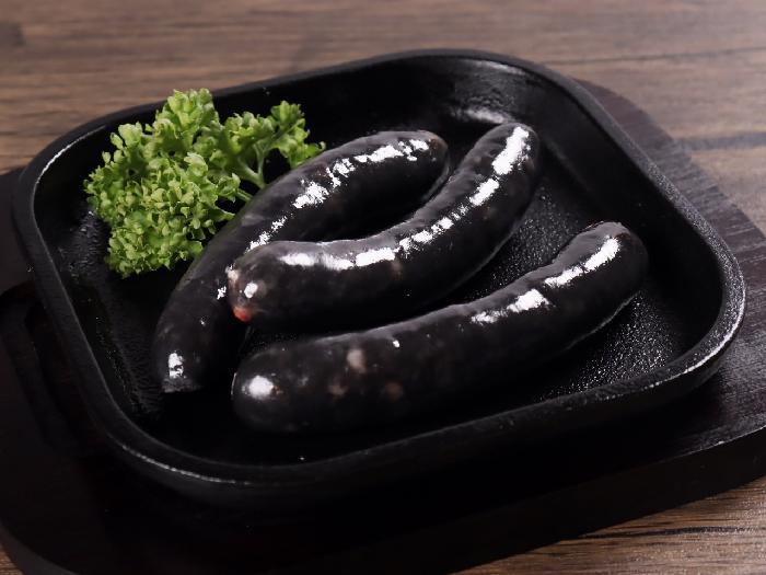 黒いウインナー（竹炭） 6本