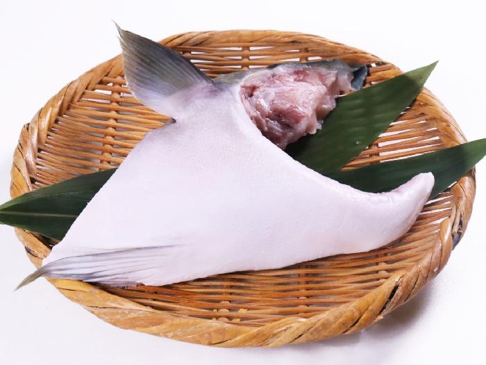 〈数量限定〉鹿児島県産ブリカマ（養殖） 4個