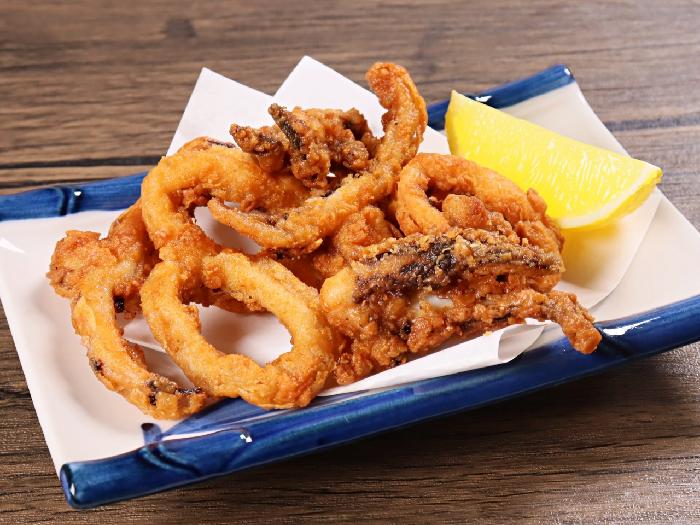 するめいかの丸ごと唐揚げ 1kg