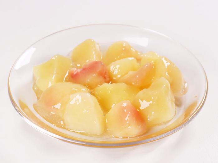 白桃カット（ソース入り） 300g