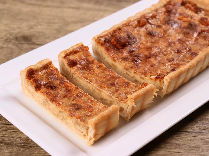 オニオングラタンのキッシュ 1本