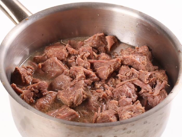 柔らかボイル牛タン（カット） 1kg