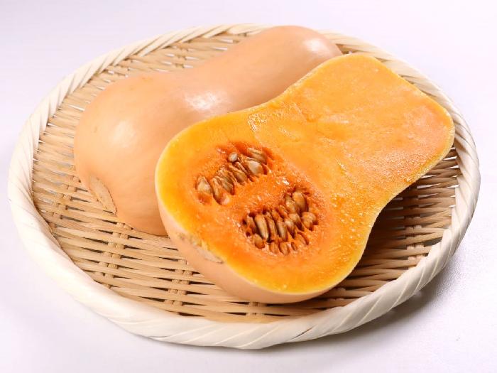 バターナッツカボチャ（約700g） 1個