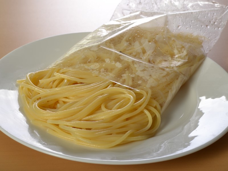冷凍スパゲッティ（レンジ用）1