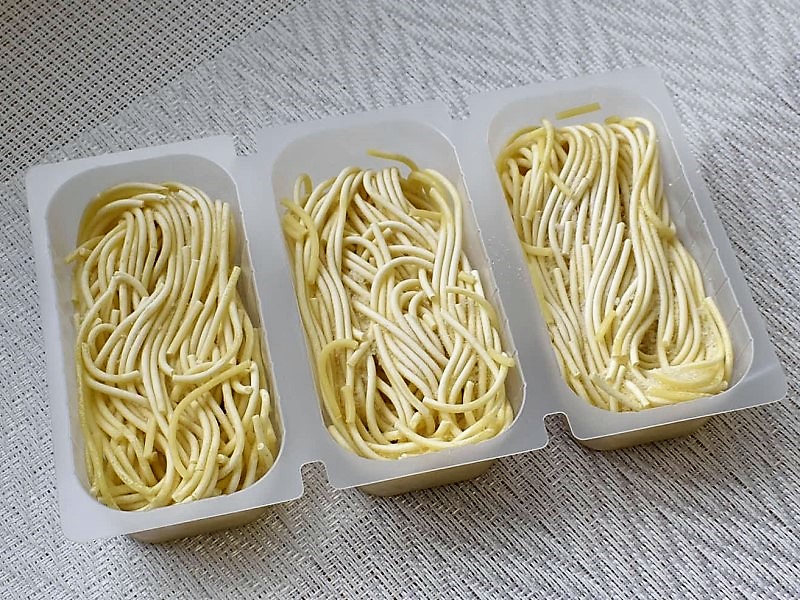 冷凍スパゲッティ1.6mm（ミニ）3玉トレイ 12袋