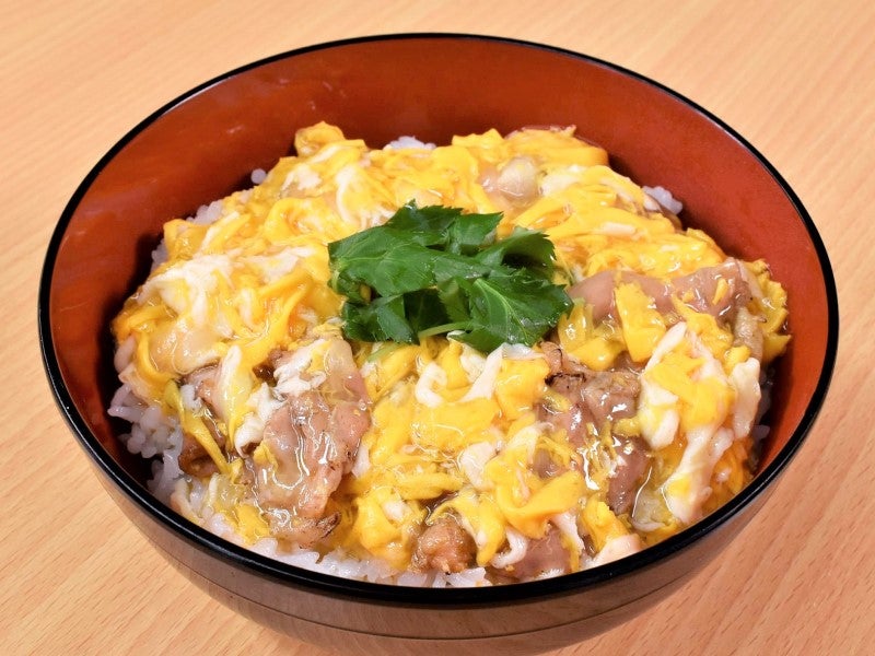 炭火焼鶏ハラミのとろとろ親子丼