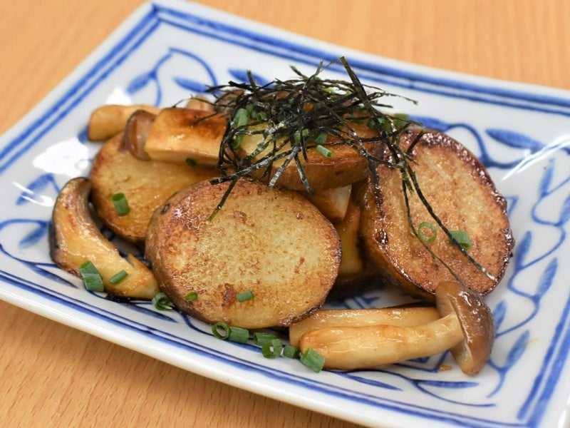 きのこと山芋のバター醤油ソテー