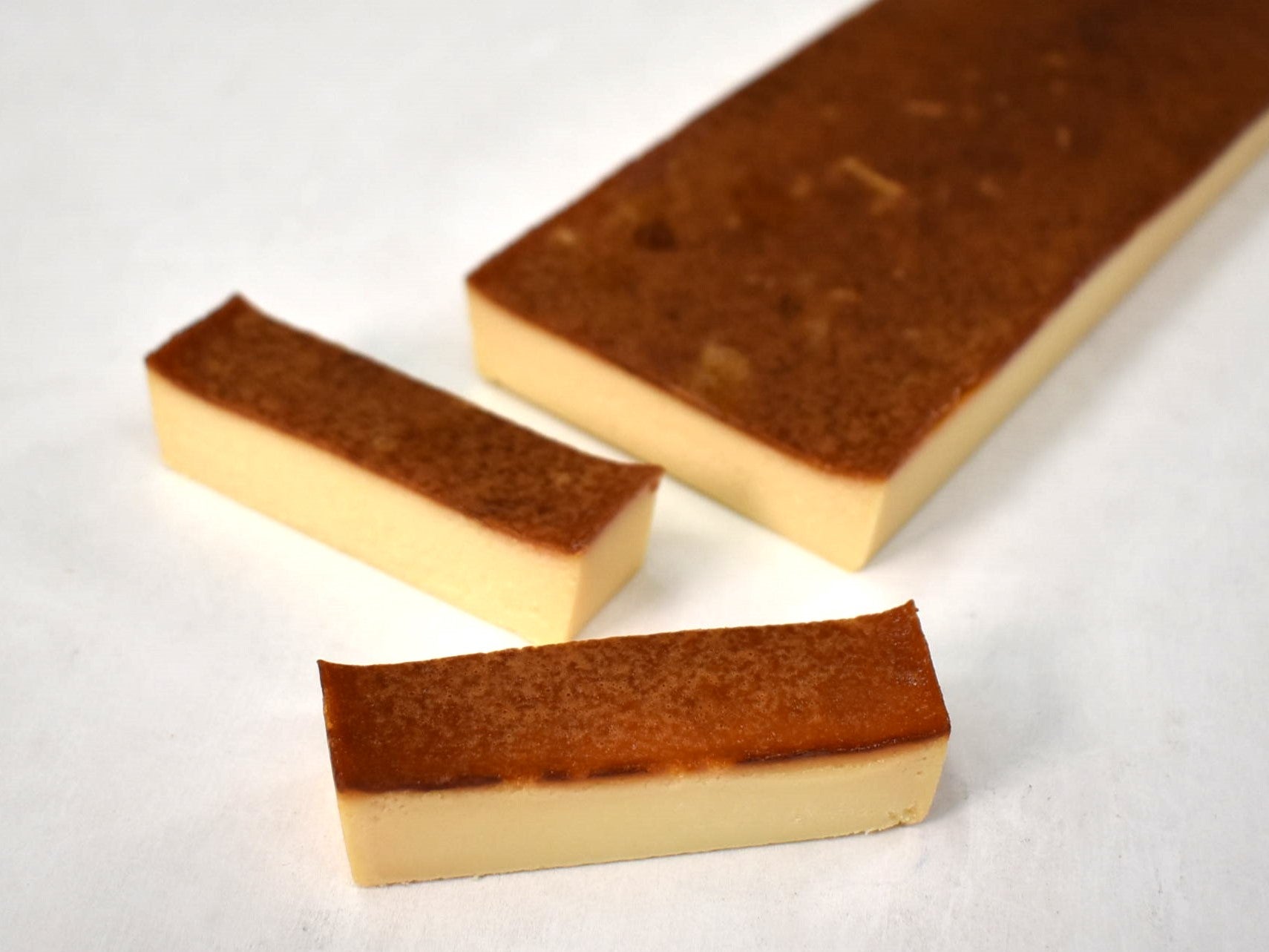 フリーカットケーキ　バスクチーズ2