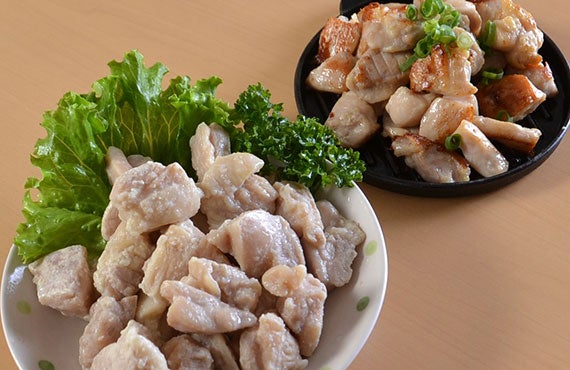 蒸し鶏もも カット 1kg