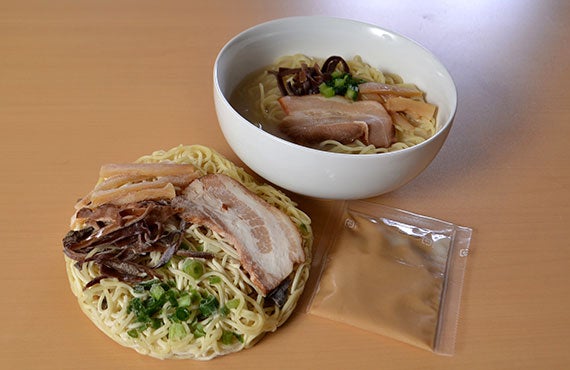 具付麺 博多風とんこつらーめんセット 1食