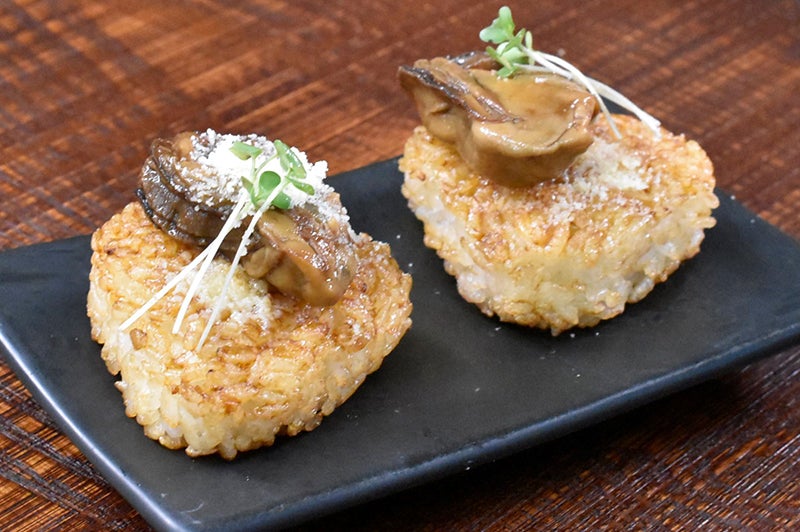 みそ煮かきチーズ焼きおにぎり