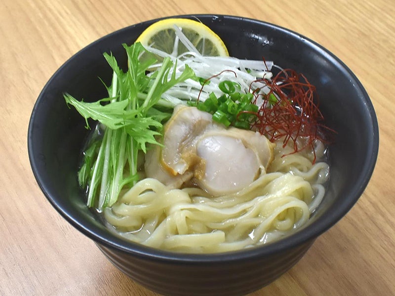 しっとりジャンボ宮城県ホタテ乗せ貝だしラーメン