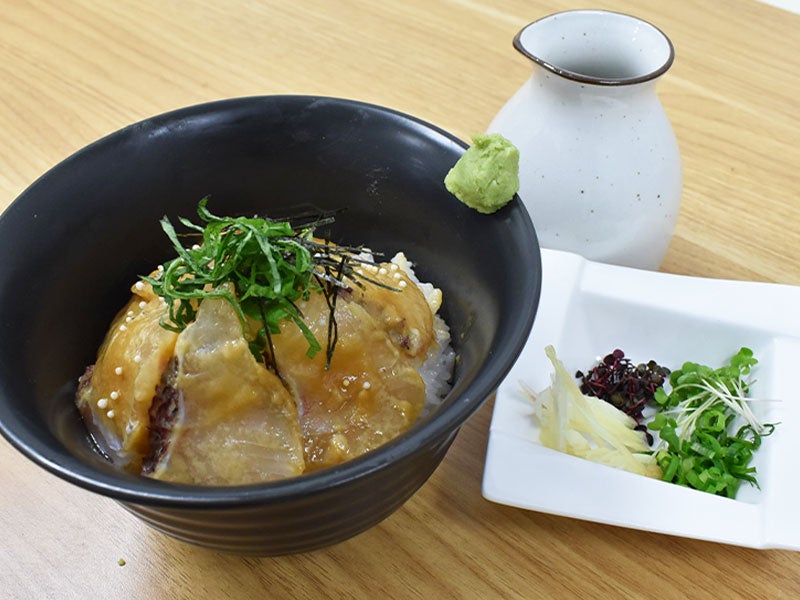 愛媛県産真鯛のだし茶漬け