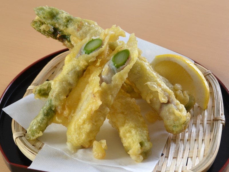 アスパラ生ベーコンの天ぷら