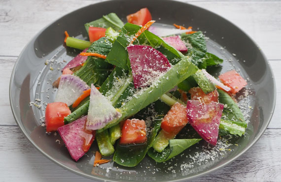 有機野菜の彩りサラダ